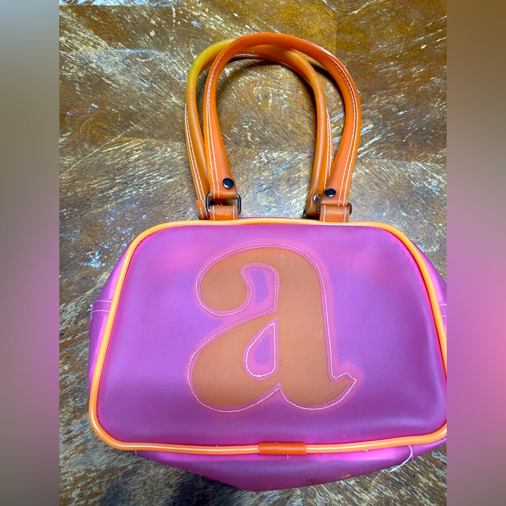 Adorable y2k style little satchel .
